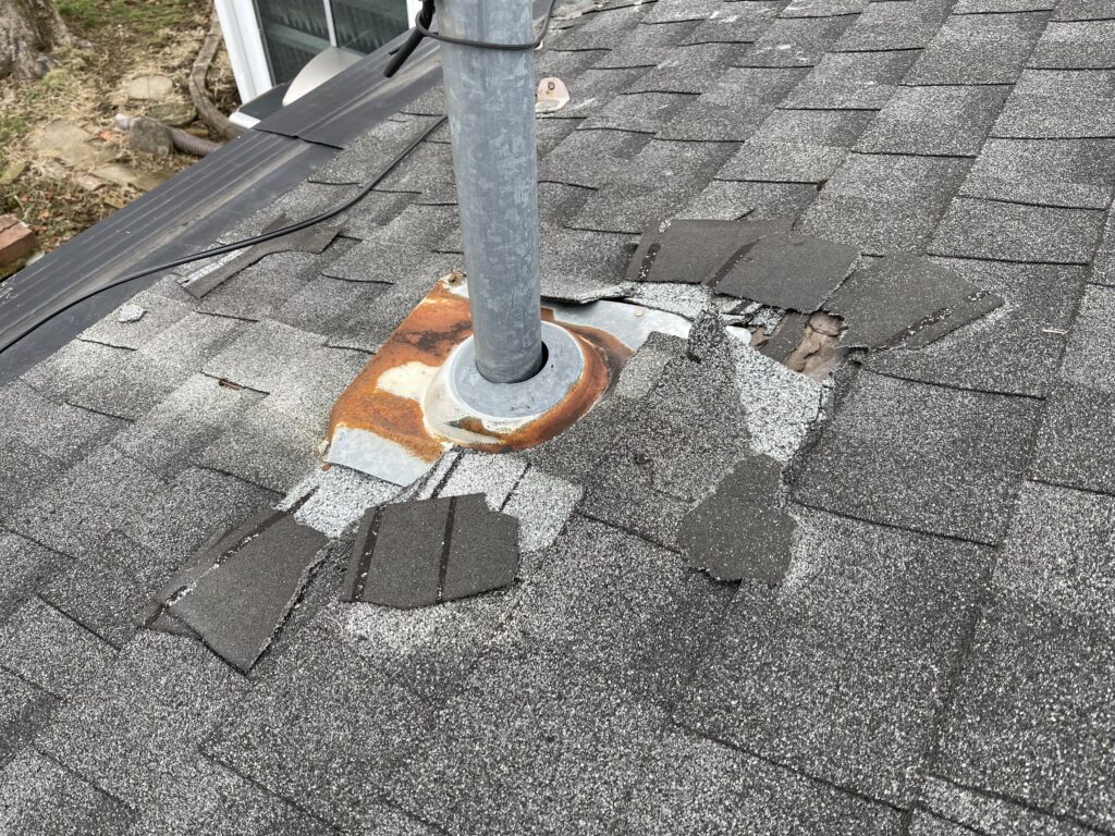 Roof repair on a Columbus, Ohio home